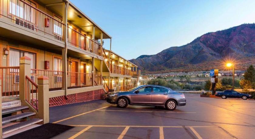 Rodeway Inn Glenwood Springs Exterior photo